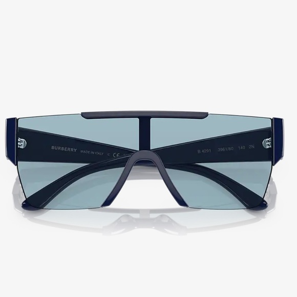 Burberry Sunglasses, New 235 - Picture 4 of 4